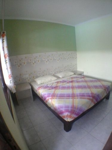 Holiday Beach Inn Pangandaran Bagian luar foto